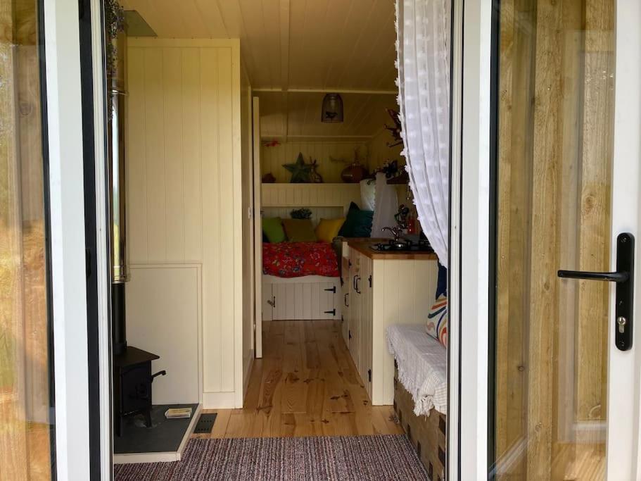 Neddys Rest Luxury Horsebox *